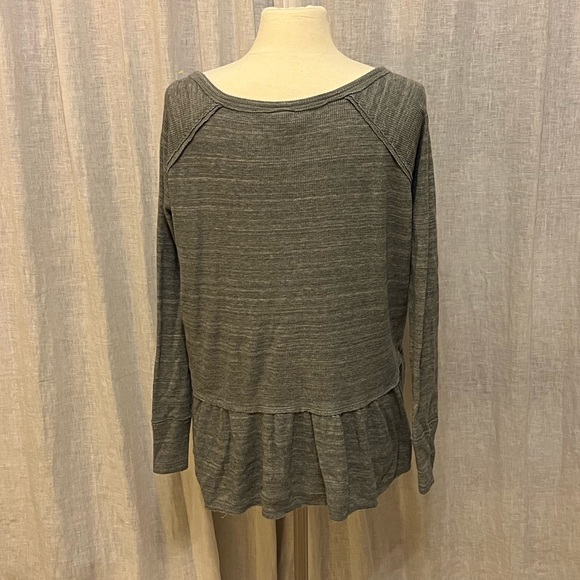 Free People We the Free Coastline Peplum Henley gray medium - Picture 5 of 6